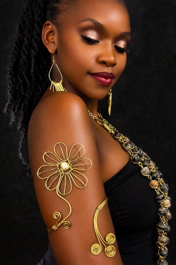 BRASS FLOWER ARMLET