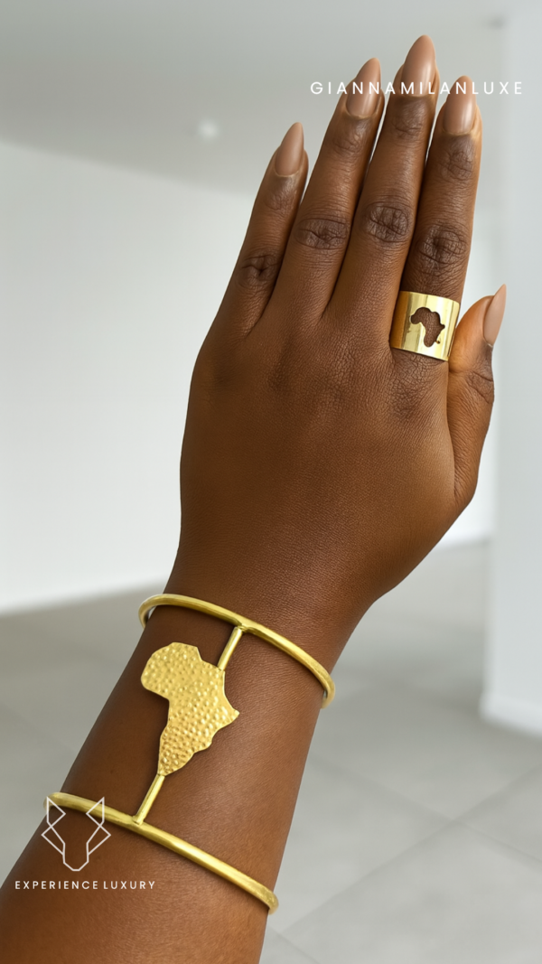 AFRICA BRASS BRACELET SET