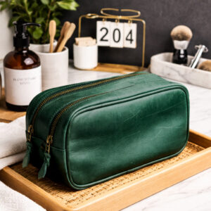 Men Green Leather Washbag
