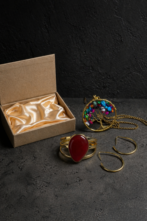 E1622160-17D3-40DA-B8E1-5020E30E007E (1) Tree Pendant Set